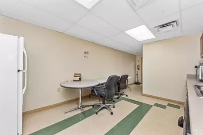 675 W Plane Street, Bethel, OH 45106 - Photo 17
