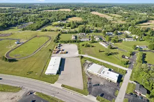 675 W Plane St, Bethel, OH 45106 - Photo 1