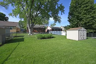3810 S Broadlawn Cir, Silverton, OH 45236 - Photo 49