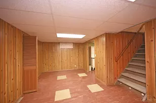 3810 S Broadlawn Cir, Silverton, OH 45236 - Photo 41