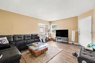 2370 Losantiville Ave, Cincinnati, OH 45237 - Photo 5