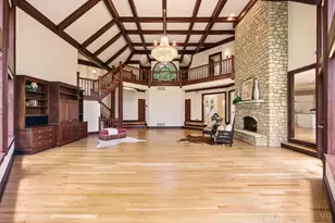 8690 Hopewell Rd, Indian Hill, OH 45242 - Photo 23
