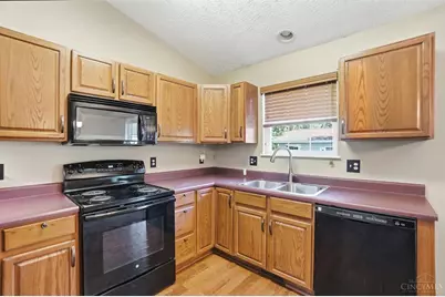 640 Maxwell Court, Germantown, OH 45327 - Photo 29