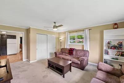 7089 Bluecrest Drive, Cincinnati, OH 45230 - Photo 13