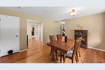 7089 Bluecrest Drive, Cincinnati, OH 45230 - Photo 5