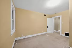 1083 Benz Ave, Cincinnati, OH 45238 - Photo 9