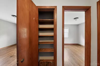 218 Ridgeway Road, Cincinnati, OH 45216 - Photo 27