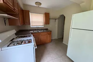 218 Ridgeway Rd, Cincinnati, OH 45216 - Photo 3