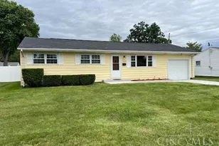 428 Cranewood Dr, Trenton, OH 45067 - Photo 1