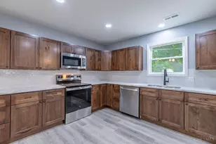 224 High St, Peebles, OH 45660 - Photo 5
