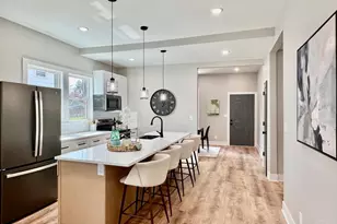 4605 Thoburne St, Cincinnati, OH 45227 - Photo 3