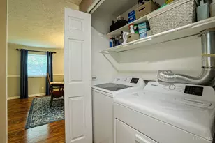 877 Tivoli Ln, Springdale, OH 45246 - Photo 25