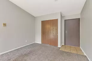 7230 Creekview Dr, Colerain Township, OH 45247 - Photo 7