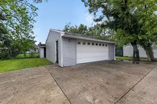 8405 Pippin Rd, Colerain Township, OH 45239 - Photo 7