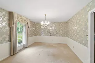 4 Beechurst Woods Ln, Green Township, OH 45233 - Photo 9