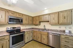 4 Beechurst Woods Ln, Green Township, OH 45233 - Photo 13