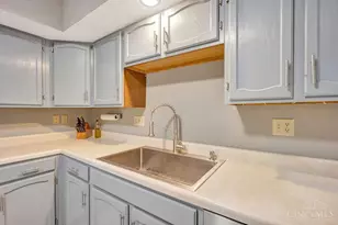 6026 Vereker Dr, Oxford, OH 45056 - Photo 7