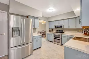6026 Vereker Dr, Oxford, OH 45056 - Photo 5