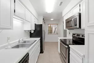2111 Sutton Ave, Cincinnati, OH 45230 - Photo 11
