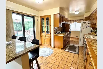 2451 Hunt Road, Reading, OH 45215 - Photo 23