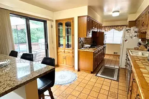 2451 Hunt Rd, Reading, OH 45215 - Photo 23