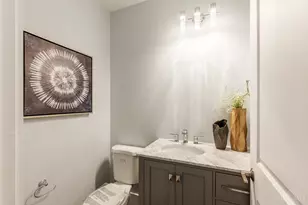 163 E McMicken Ave, Cincinnati, OH 45202 - Photo 35