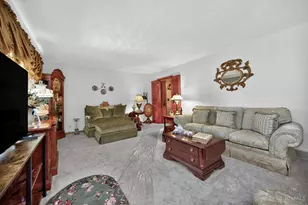 4540 Cavalier Ct, Fairfield, OH 45014 - Photo 5