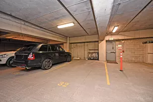 353 W 4th St, Cincinnati, OH 45202 - Photo 27