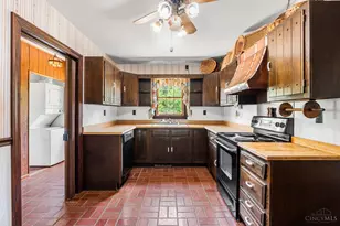 5856 Blue Rock Rd, Cincinnati, OH 45247 - Photo 7