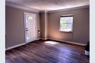 1612 Hunt Rd, Reading, OH 45215 - Photo 7