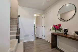 25 Wentworth Ln, Cincinnati, OH 45236 - Photo 5