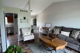 4265 Tranquility Ct, Batavia, OH 45103 - Photo 3