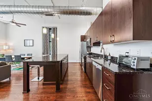 417 Vine St, Cincinnati, OH 45202 - Photo 21