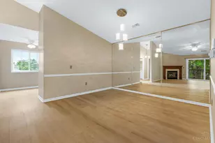 510 Carrington Ln, Loveland, OH 45140 - Photo 27