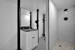 3942 Standish Ave, Cincinnati, OH 45213 - Photo 23