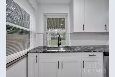 3942 Standish Avenue, Cincinnati, OH 45213 - Photo 5