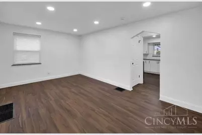3942 Standish Avenue, Cincinnati, OH 45213 - Photo 9