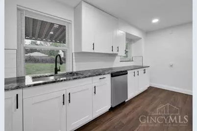 3942 Standish Avenue, Cincinnati, OH 45213 - Photo 3
