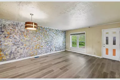 8791 Grenada Drive, Springfield Township, OH 45231 - Photo 5