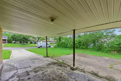 8791 Grenada Drive, Springfield Township, OH 45231 - Photo 21