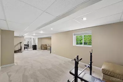 4869 Kleeman Green Drive, Cincinnati, OH 45211 - Photo 35