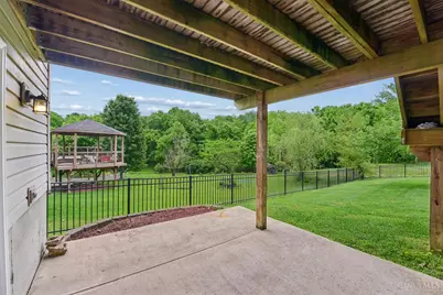4869 Kleeman Green Drive, Cincinnati, OH 45211 - Photo 47