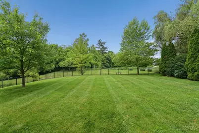 4869 Kleeman Green Drive, Cincinnati, OH 45211 - Photo 45