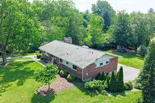 7451 Miami Hills Dr, Madeira, OH 45243 - Photo 3