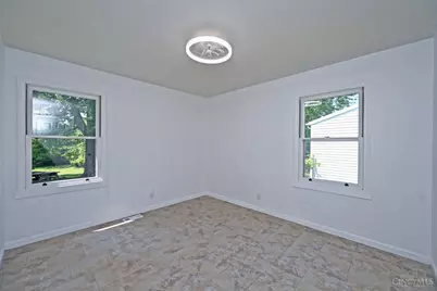 585 Brantner Lane, Union Township, OH 45244 - Photo 17