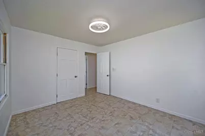 585 Brantner Lane, Union Township, OH 45244 - Photo 19