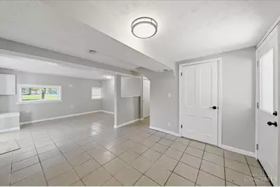 6611 Hendrickson Road, Middletown, OH 45044 - Photo 33