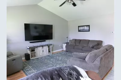 412 Dortmund Drive, Perry Township, OH 45118 - Photo 11