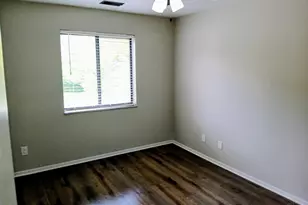 5444 Blue Sky Dr, Green Township, OH 45247 - Photo 7
