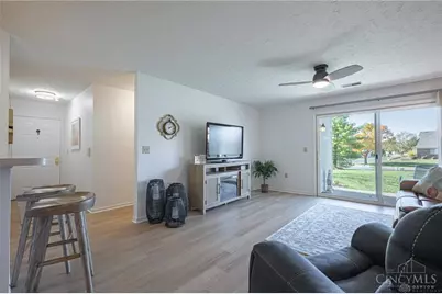 6561 Brigham Square #4, Centerville, OH 45459 - Photo 5